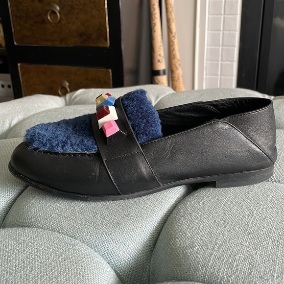 Fendi Shearling Loafer With Pyramid Embellishments - Picture 11 of 16
